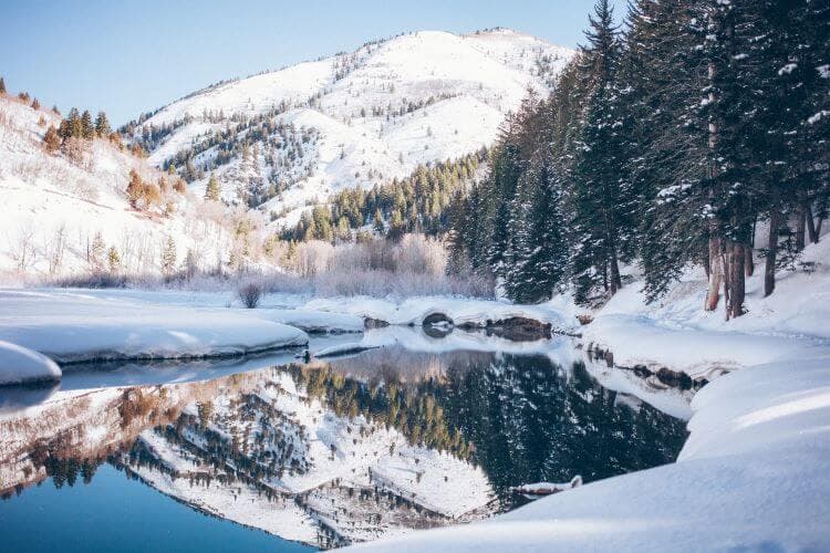 How to Explore the Gifts of Winter with Mindfulness
