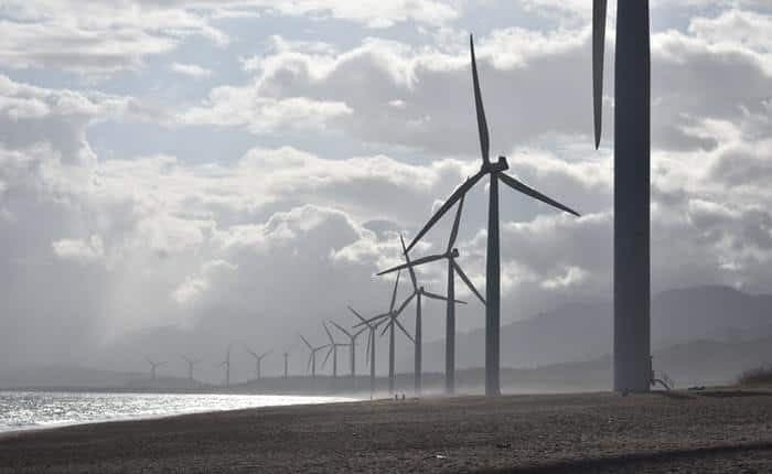 Experiencing Windless Days