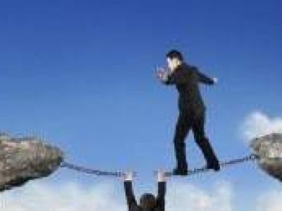 Hang Together or Hang Separately