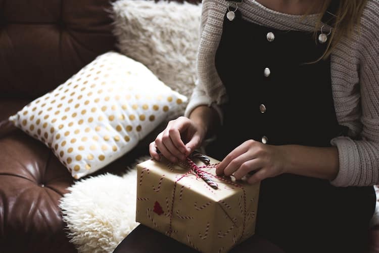 A Complete Guide to Mindful Gift Giving This Year