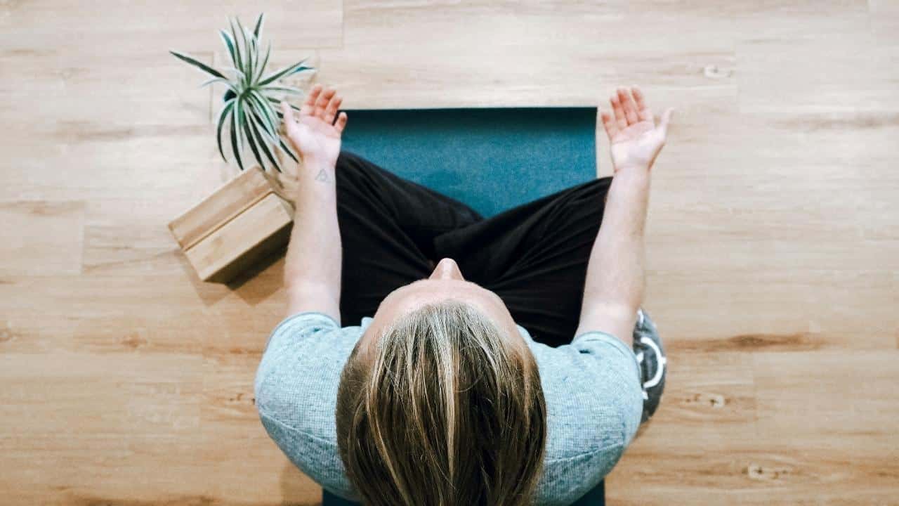 Rick Hanson (1) stay present longer, What Rick Hanson’s Meditation Taught Me About Truly Staying Present